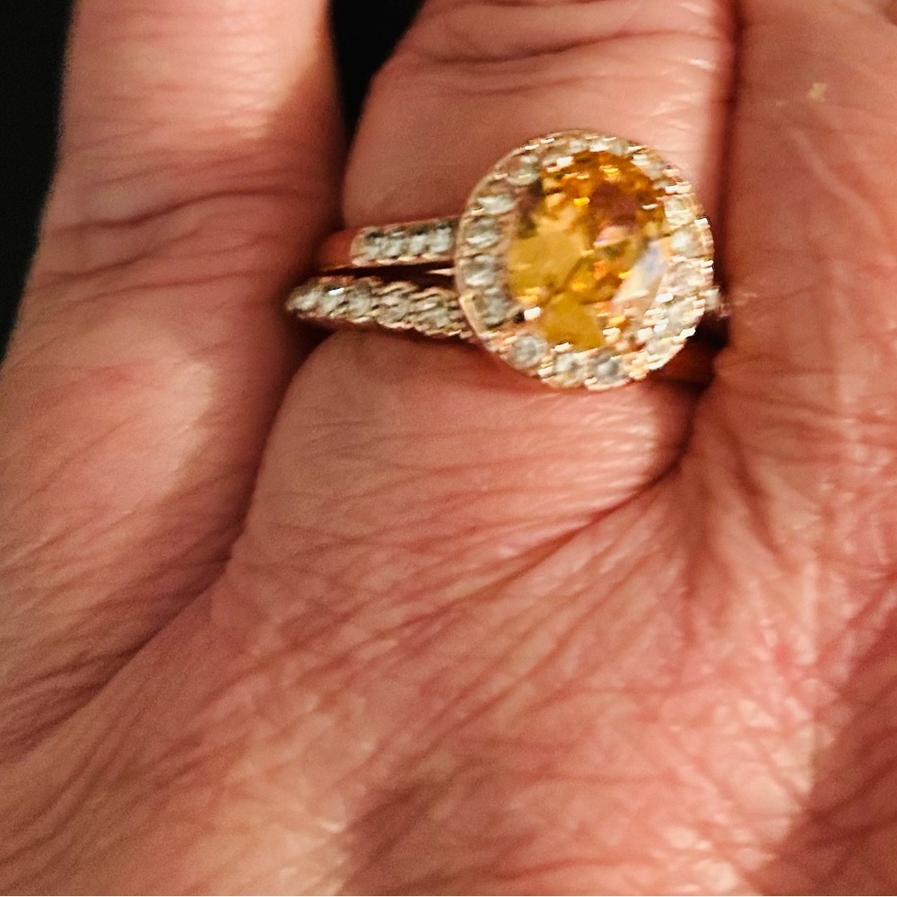 Radiant Gold Ring with Yellow Gemstone